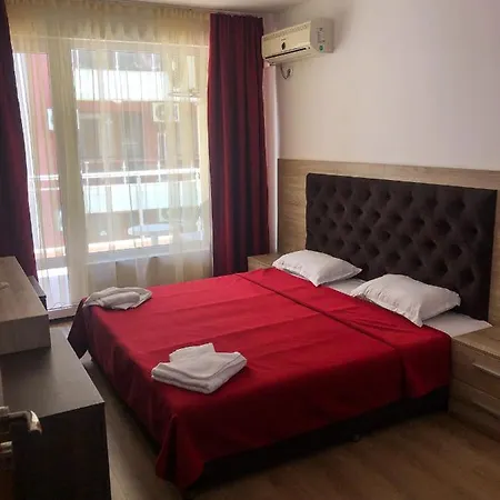 Sunrise Apartments, بوموري