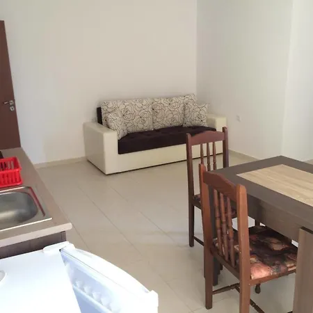 Sunrise Apartments, Apartamento
