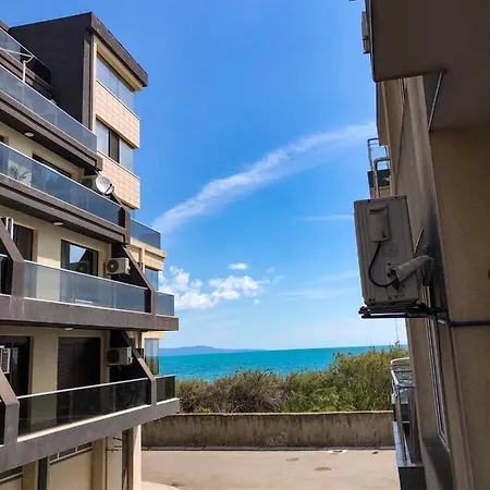 Sunrise Apartments, Апартамент Поморие
