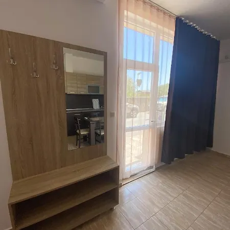 Sunrise Apartments, Поморие